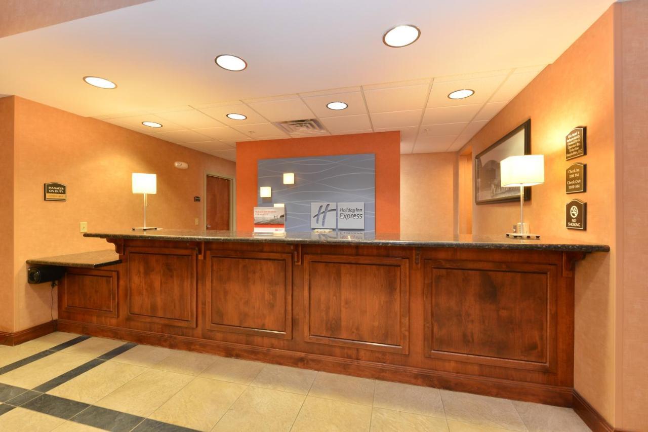 Holiday Inn Express Rawlins By Ihg Exterior foto
